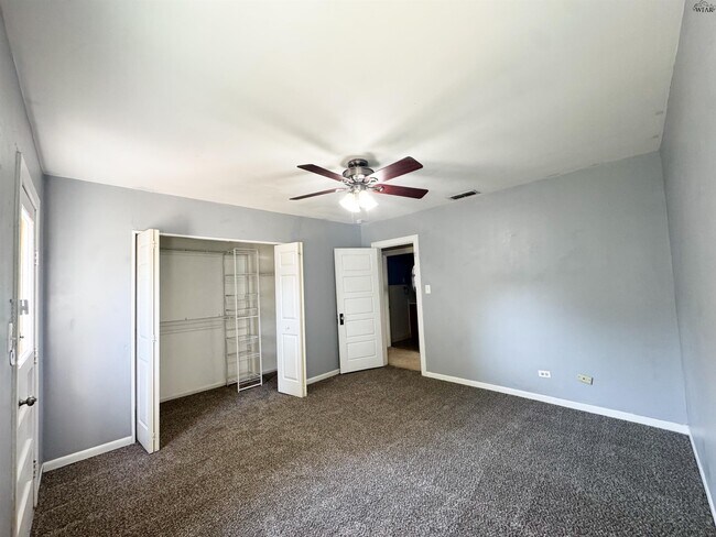 Building Photo - 1615 Keeler Ave