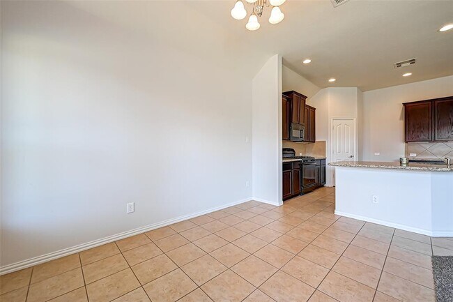Building Photo - 24602 Forest Canopy Dr