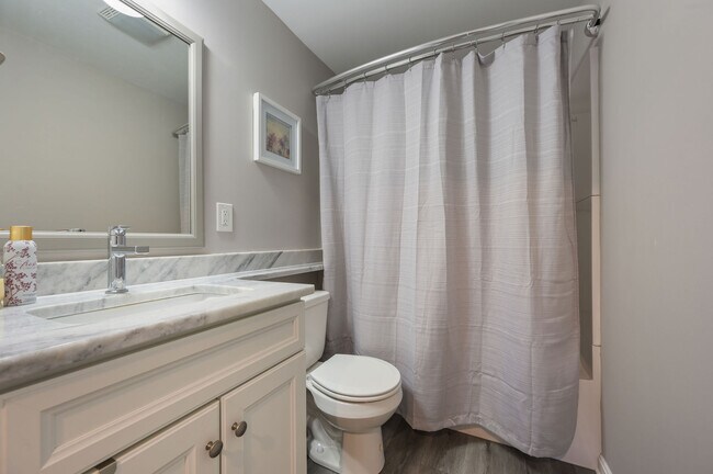 Building Photo - 107 Southern Blvd