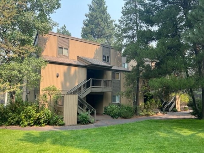 Primary Photo - Condo at Mt Bachelor Village