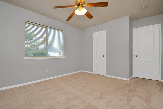 Building Photo - 20210 Black Canyon Dr
