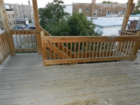 Building Photo - 3553 W Ainslie St