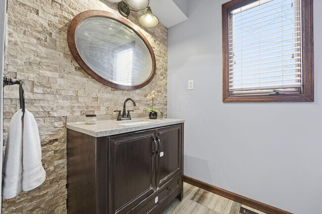 Building Photo - 13040 Duncan Plains Rd NW