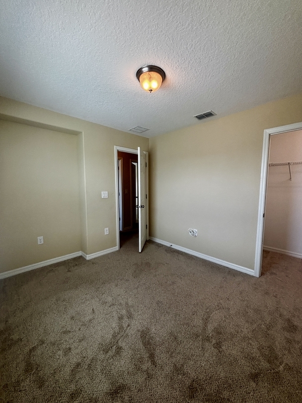 Building Photo - 8554 Tallfield Ave