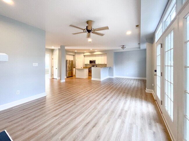 Building Photo - 1615 Old Trail Dr