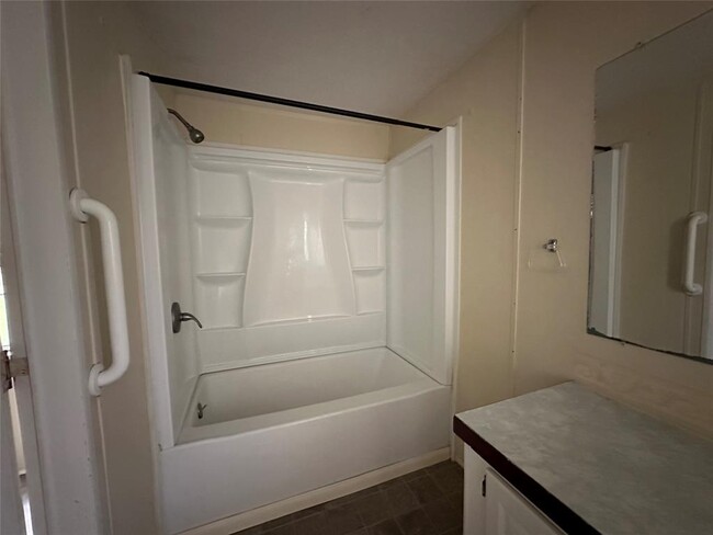Building Photo - 453 S Cyn Dr