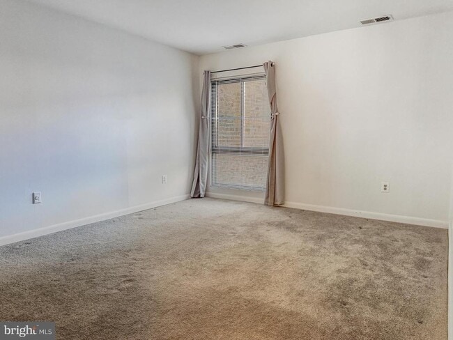 Building Photo - 13207 Dairymaid Dr