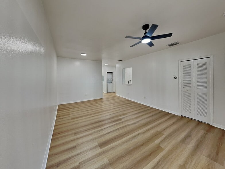 Building Photo - 515 Villa Del Sol Cir