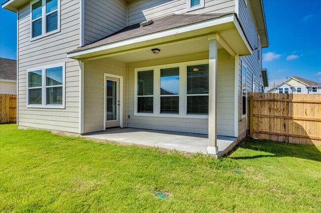 Building Photo - 116 White Dunes Dr