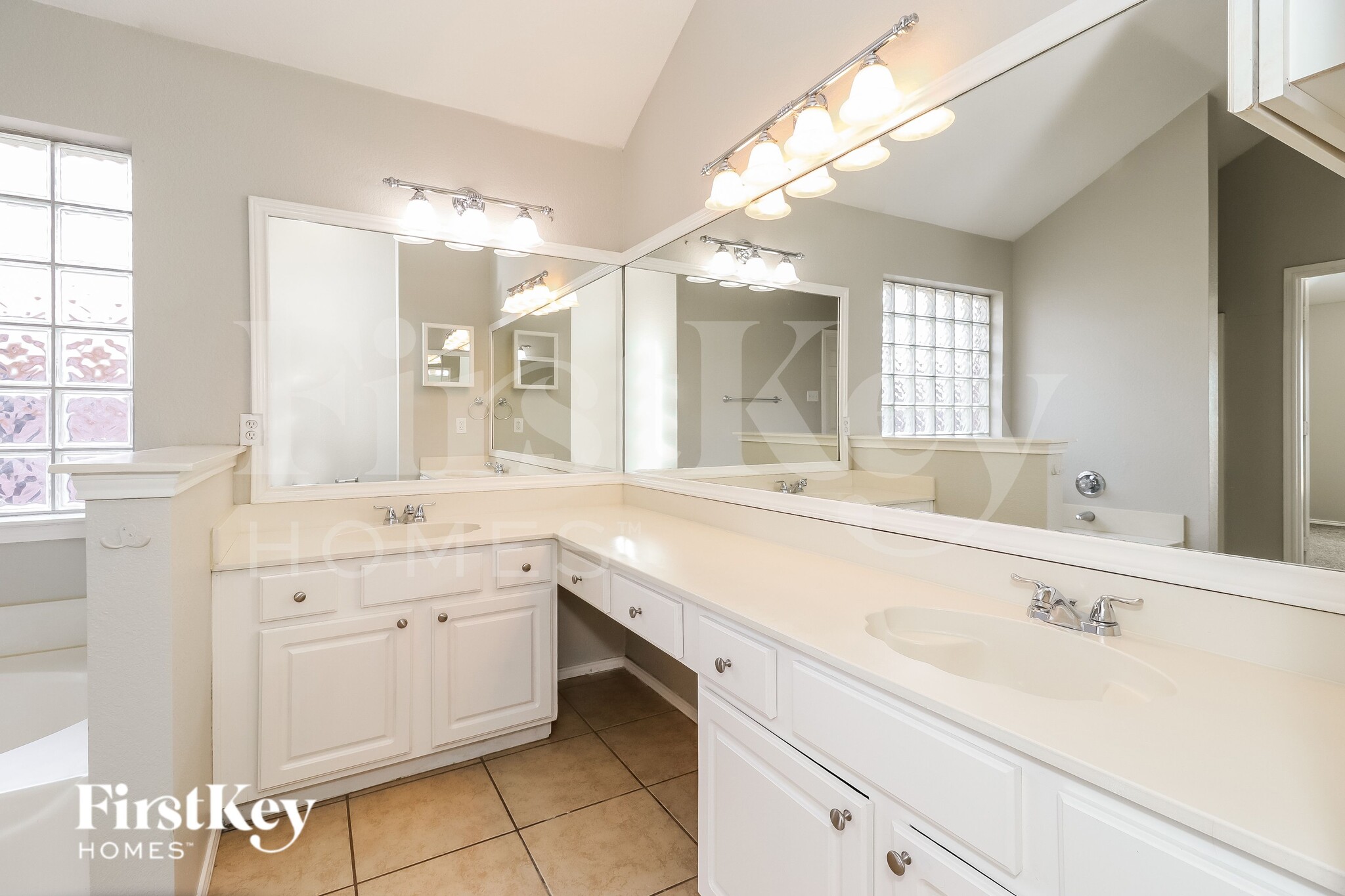 Building Photo - 614 Jamie Ln