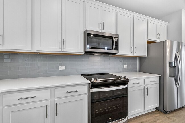 Building Photo - 5214 New Palm Ct