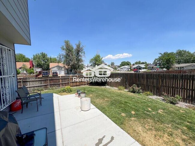 Building Photo - Available now! Stunning 4 Bed, 4 Bath Corner Lot in a Fantastic Area