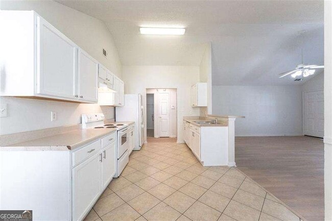 Building Photo - 7065 Mahonia Pl