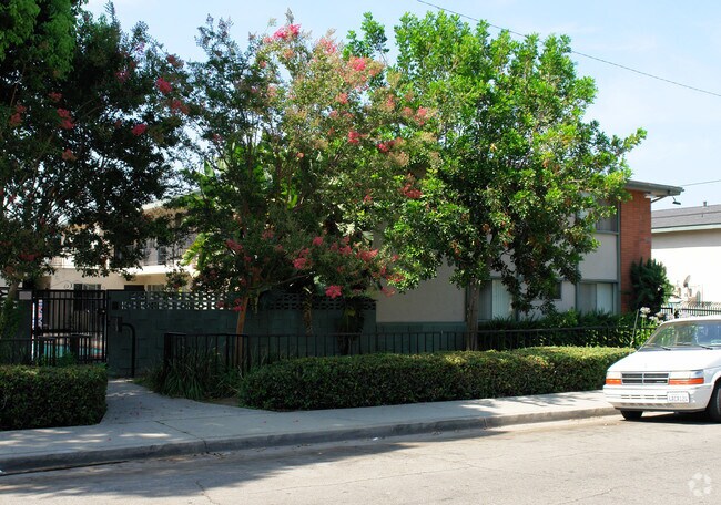 Building Photo - Patio Apartments