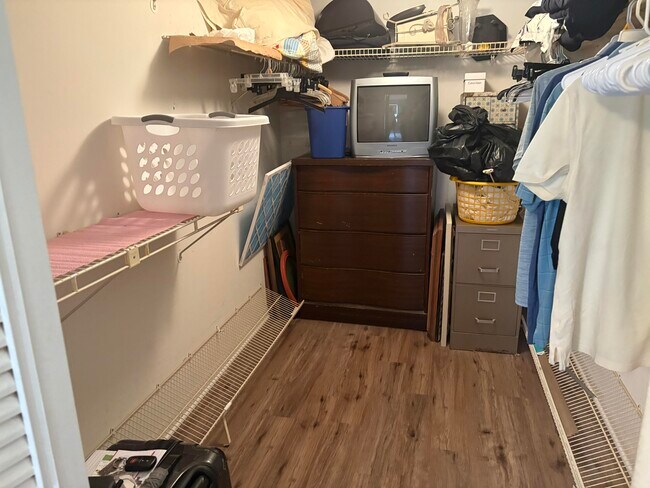 Building Photo - 2606 Nassau Bend