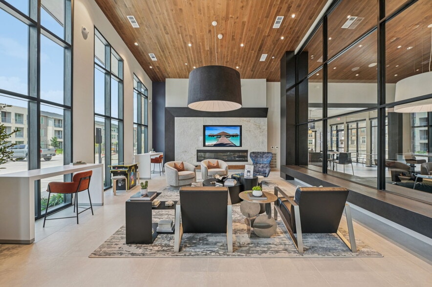 Building Photo - Soltra Firewheel