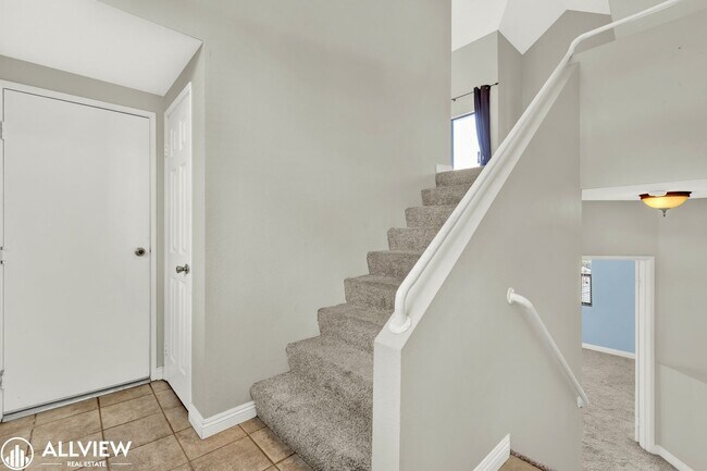 Building Photo - *MOVE IN SPECIAL $750 OFF FIRST MONTH'S RE...