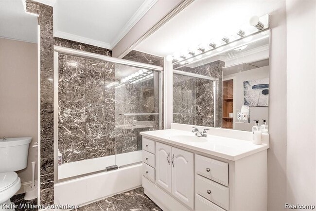 Building Photo - 9049 Cobblestone Cir