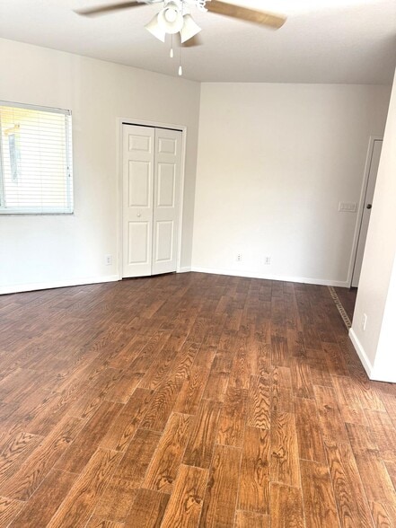 Building Photo - 8950 Sandshot Ct