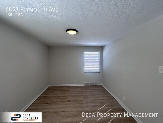 Building Photo - 6858 Plymouth Ave