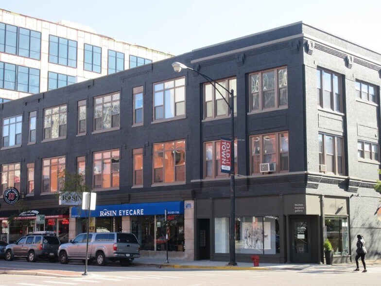 Building Photo - 245 W North Ave