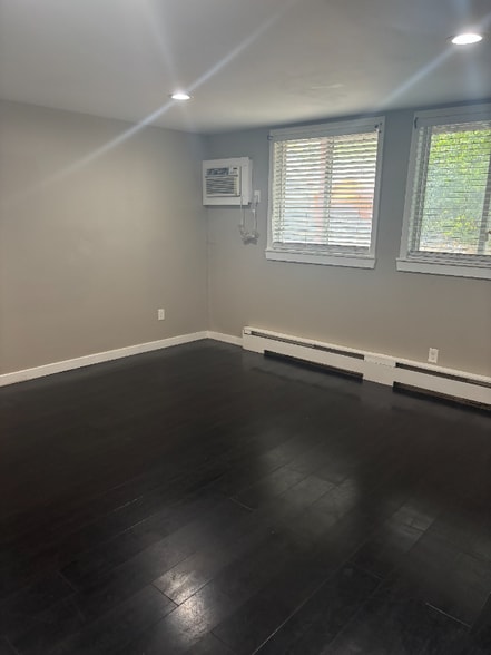 Building Photo - 1201 Franklin Ave