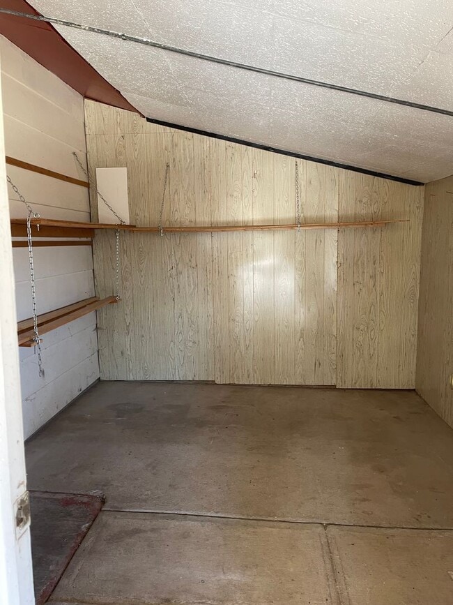 Building Photo - 340 Barrett Ave