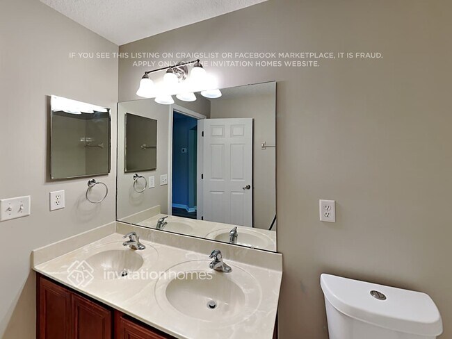 Building Photo - 708 Spruce Pine Ln