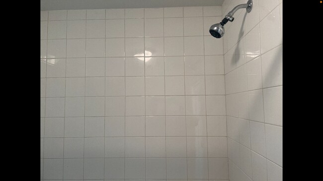 Building Photo - 4749 S Shore Dr