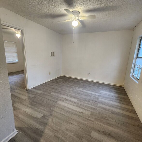 Building Photo - 610 Ruiz St