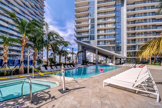 Building Photo - 88 SW 7th St