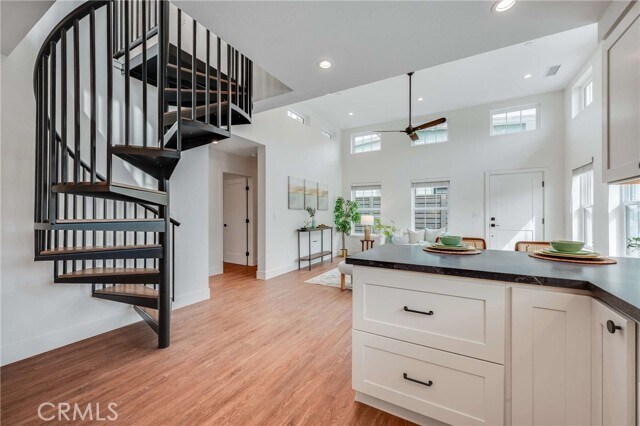 Building Photo - 127 E Foothill Blvd