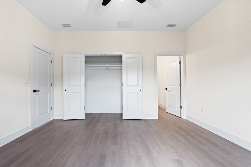 Building Photo - 12138 Tetzel Ave