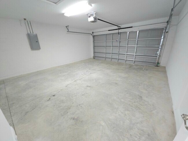 Building Photo - 8424 SW 135th Street Rd