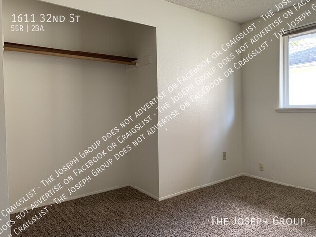 Building Photo - 1611 32nd St