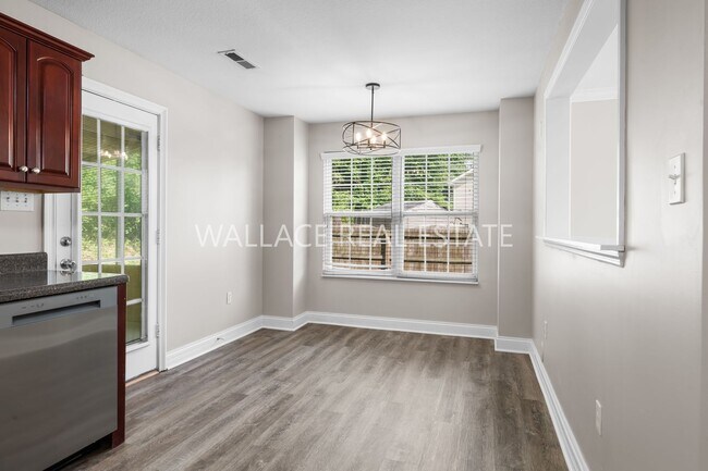 Building Photo - PRICE REDUCTION!!  FARRAGUT: TWO STORY 3 B...