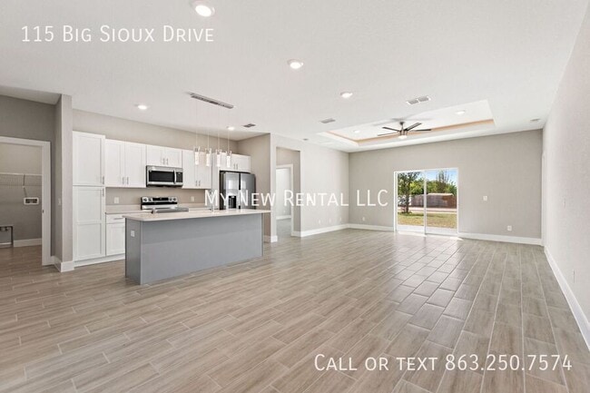 Building Photo - 115 Big Sioux Dr
