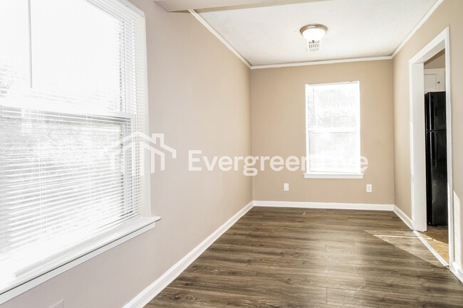 Building Photo - 1597 Michael St