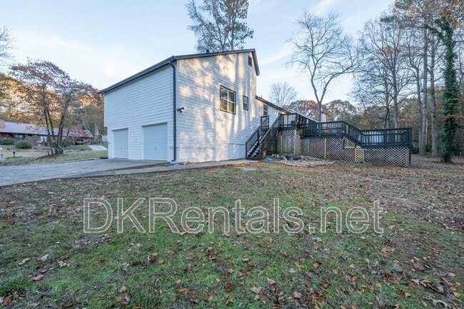 Building Photo - 237 Park Ave