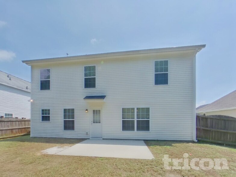 Building Photo - 164 Pacific Ave