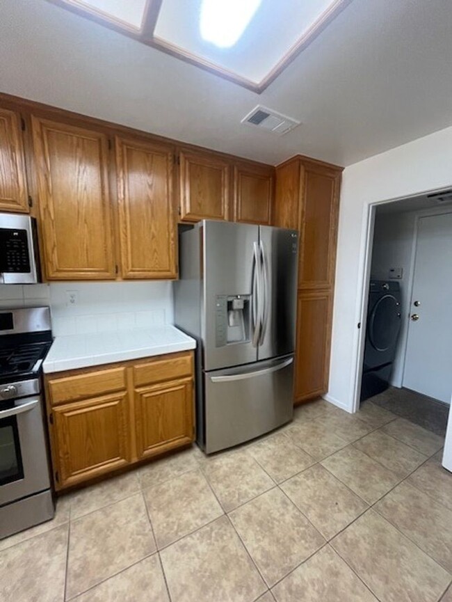 Building Photo - 2235 Indigo Hills Dr