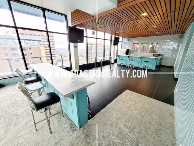 Building Photo - Ultimate Urban Living, Incredible Amenities!!-Beautiful Studio Apartment in Downtown KC-Coming SO...