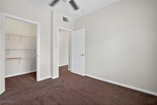Building Photo - 7701 W Robindale Rd