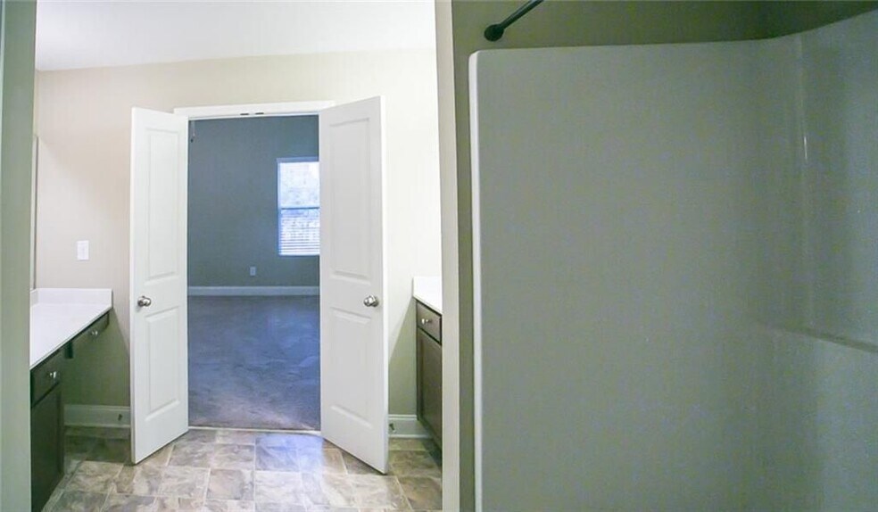 Building Photo - 4719 Sweetwater Dr