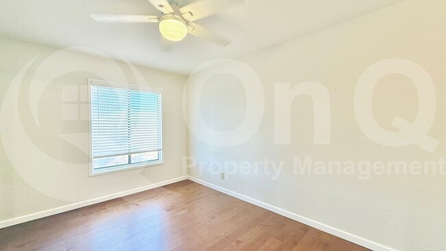 Building Photo - 11602 E Manana Rd