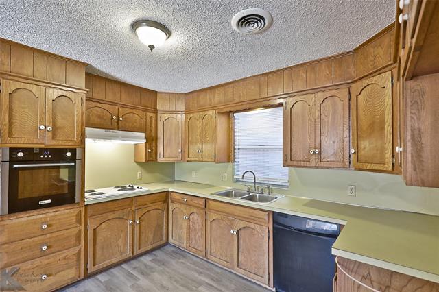 Building Photo - 3718 Brookhollow Dr
