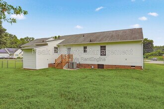 Building Photo - 6294 Simi Ct