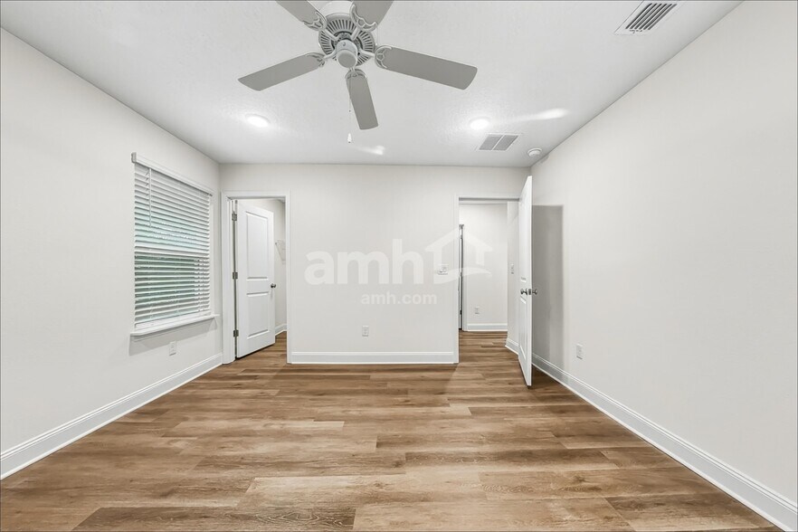 Building Photo - 3016 Crawfords Cove Cir