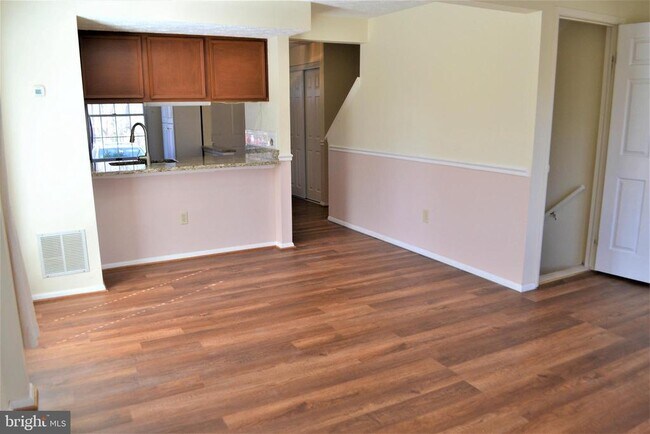 Building Photo - 8349 Windfall Rd