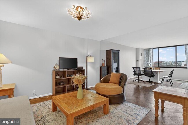 Building Photo - 2700 Virginia Ave NW